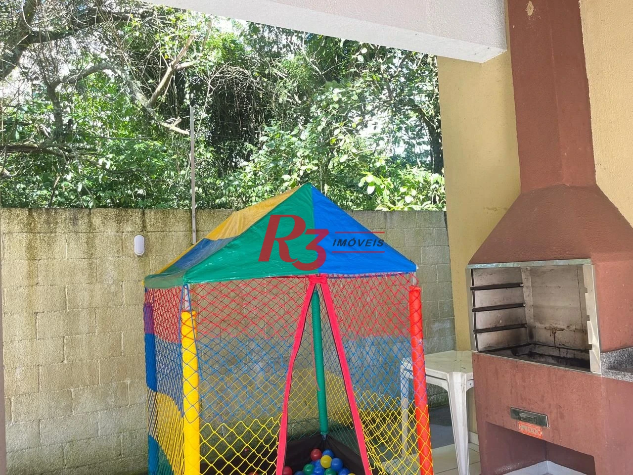 Apartamento com 2 dormitórios à venda, 52 m² por R$ 305.000,00 - Morro de Nova Cintra - Santos/SP