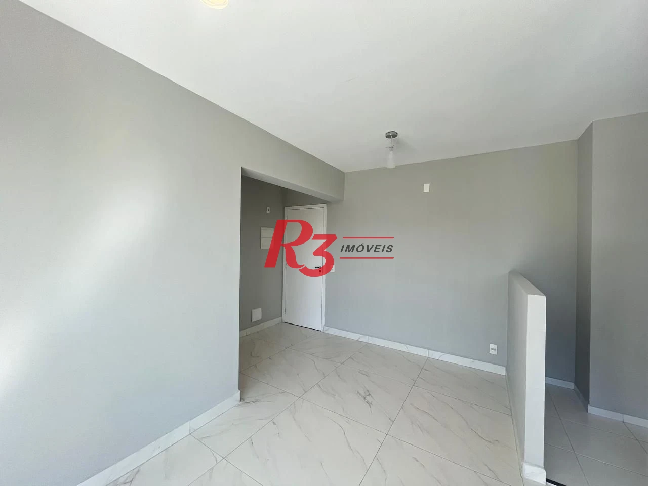 Apartamento com 2 dormitórios à venda, 52 m² por R$ 305.000,00 - Morro de Nova Cintra - Santos/SP