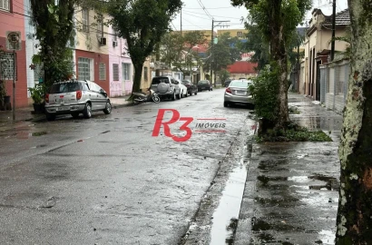 Sobrado com 2 dormitórios à venda, 98 m² por R$ 393.000,00 - Macuco - Santos/SP