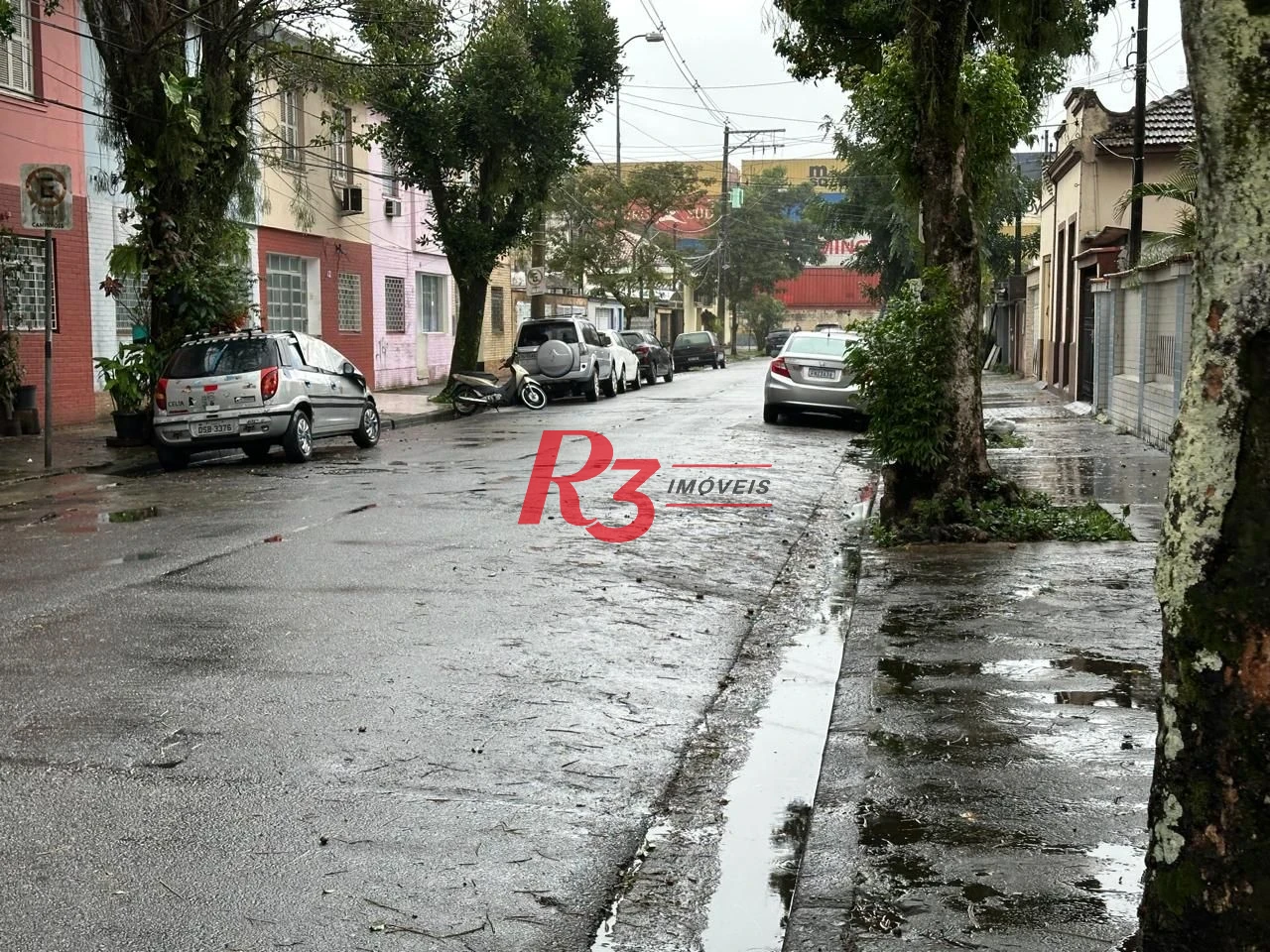 Sobrado com 2 dormitórios à venda, 98 m² por R$ 393.000,00 - Macuco - Santos/SP