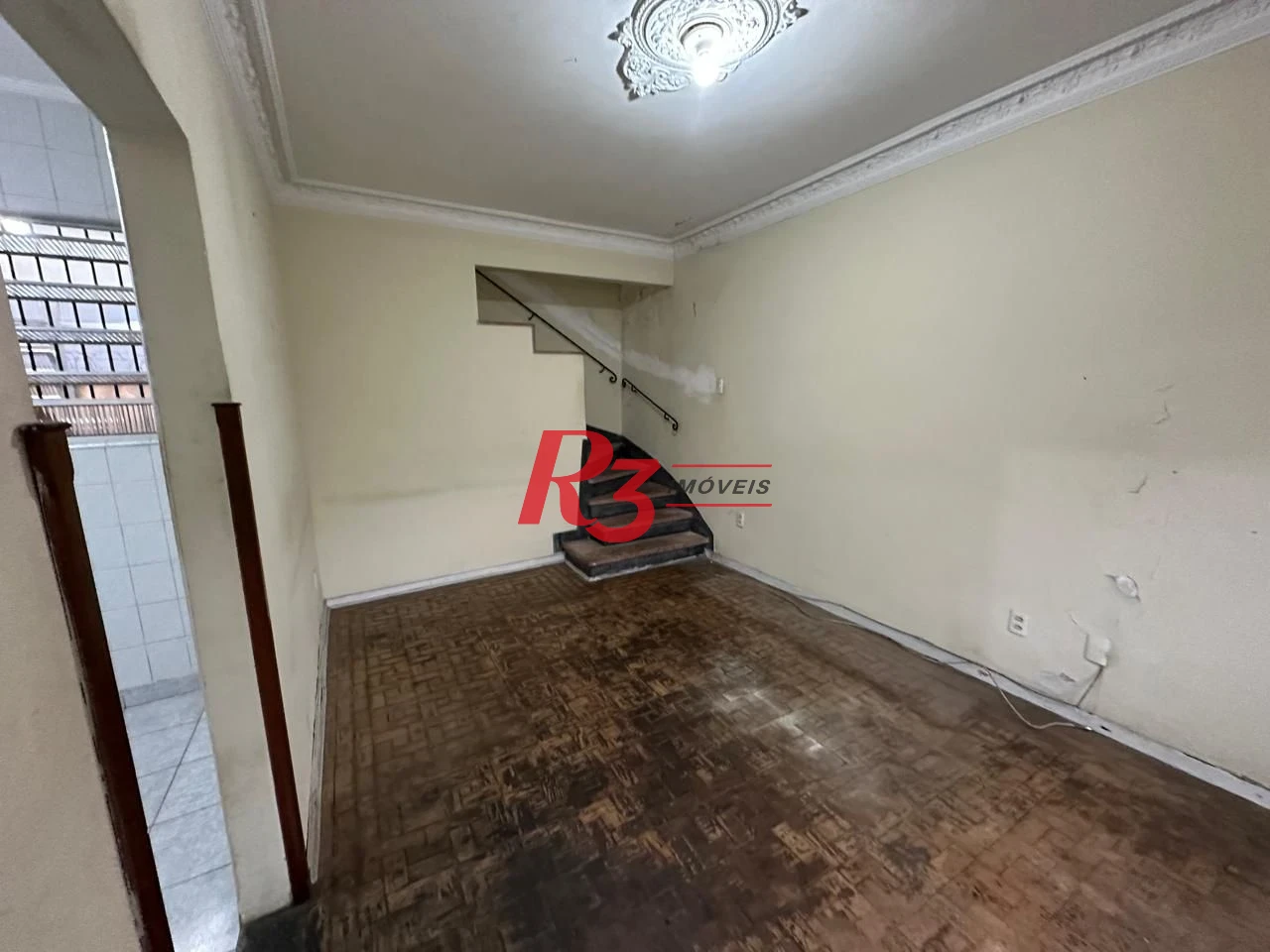 Sobrado com 2 dormitórios à venda, 98 m² por R$ 393.000,00 - Macuco - Santos/SP