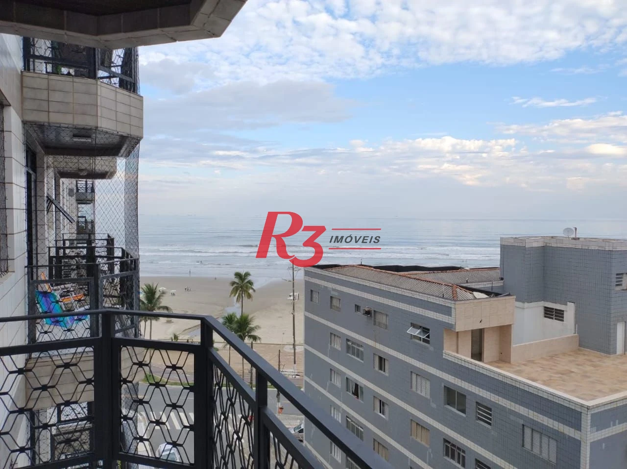 Apartamento com 3 dormitórios à venda, 142 m² por R$ 555.000,00 - Vila Assunção - Praia Grande/SP