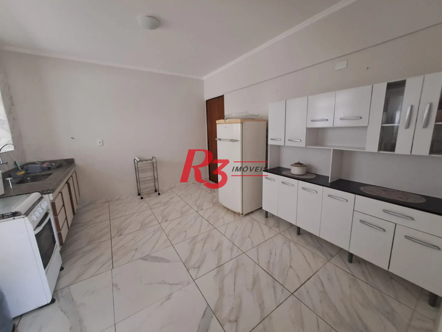 Apartamento com 3 dormitórios à venda, 142 m² por R$ 555.000,00 - Vila Assunção - Praia Grande/SP