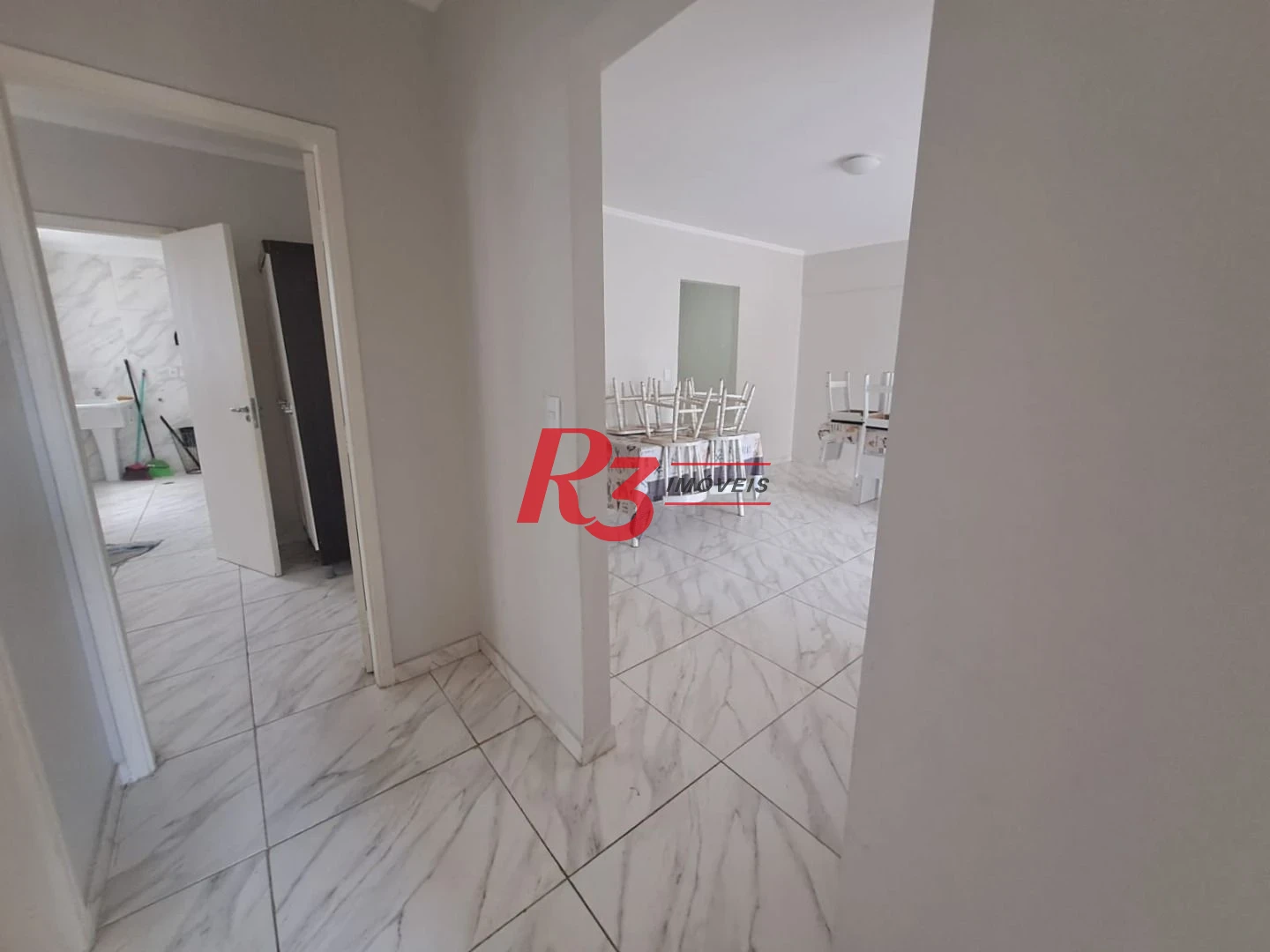 Apartamento com 3 dormitórios à venda, 142 m² por R$ 555.000,00 - Vila Assunção - Praia Grande/SP