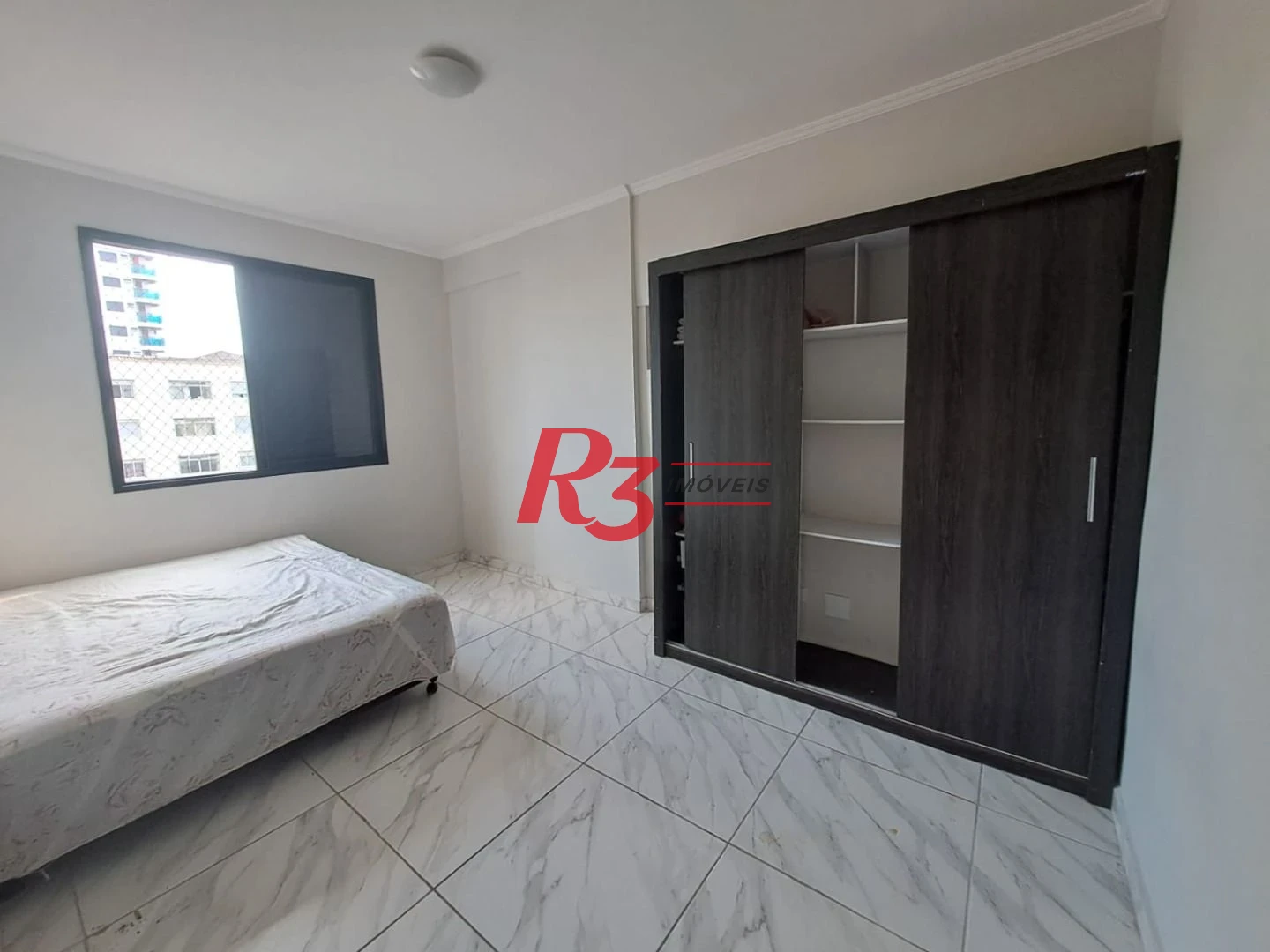 Apartamento com 3 dormitórios à venda, 142 m² por R$ 555.000,00 - Vila Assunção - Praia Grande/SP