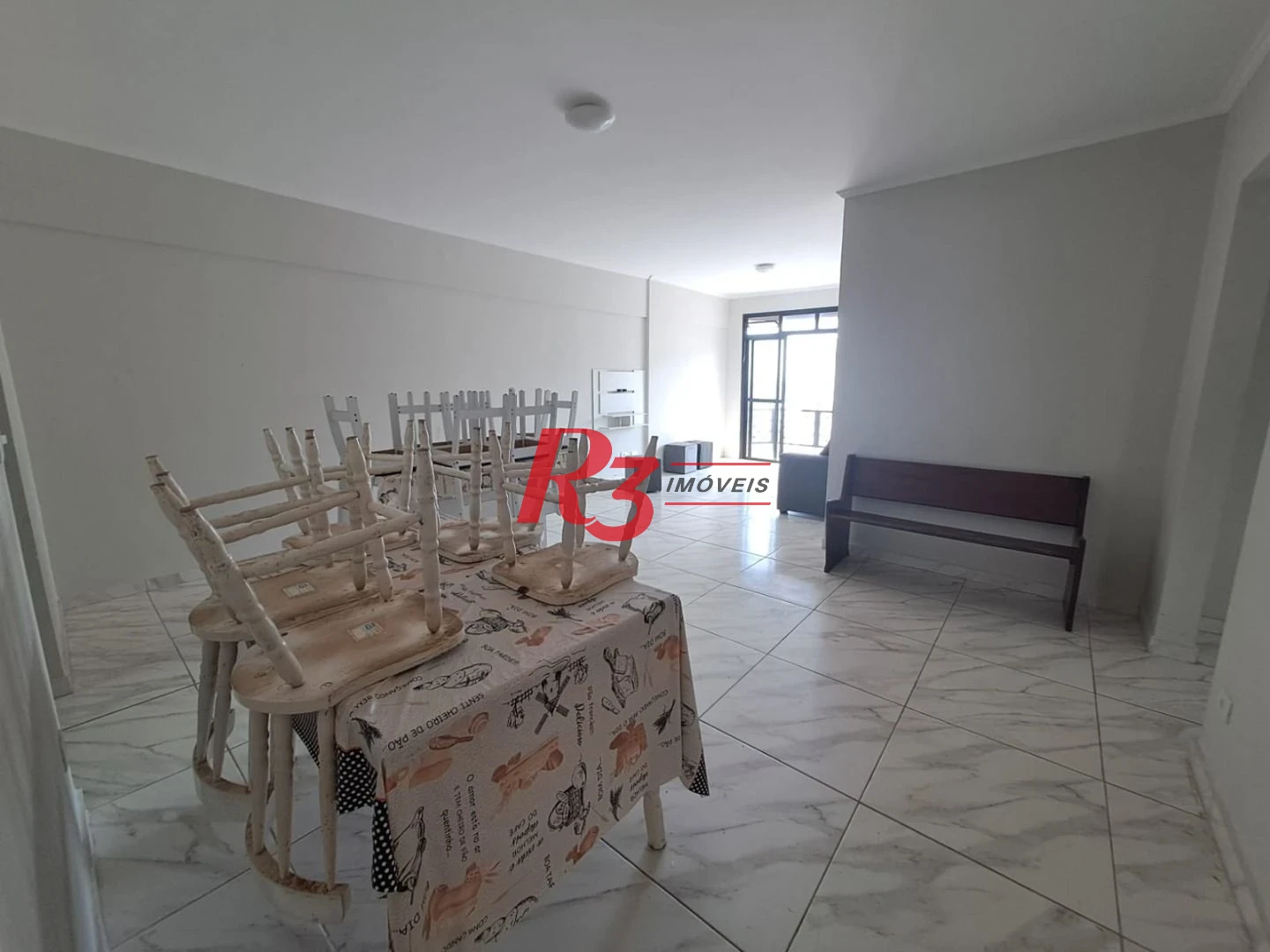 Apartamento com 3 dormitórios à venda, 142 m² por R$ 555.000,00 - Vila Assunção - Praia Grande/SP