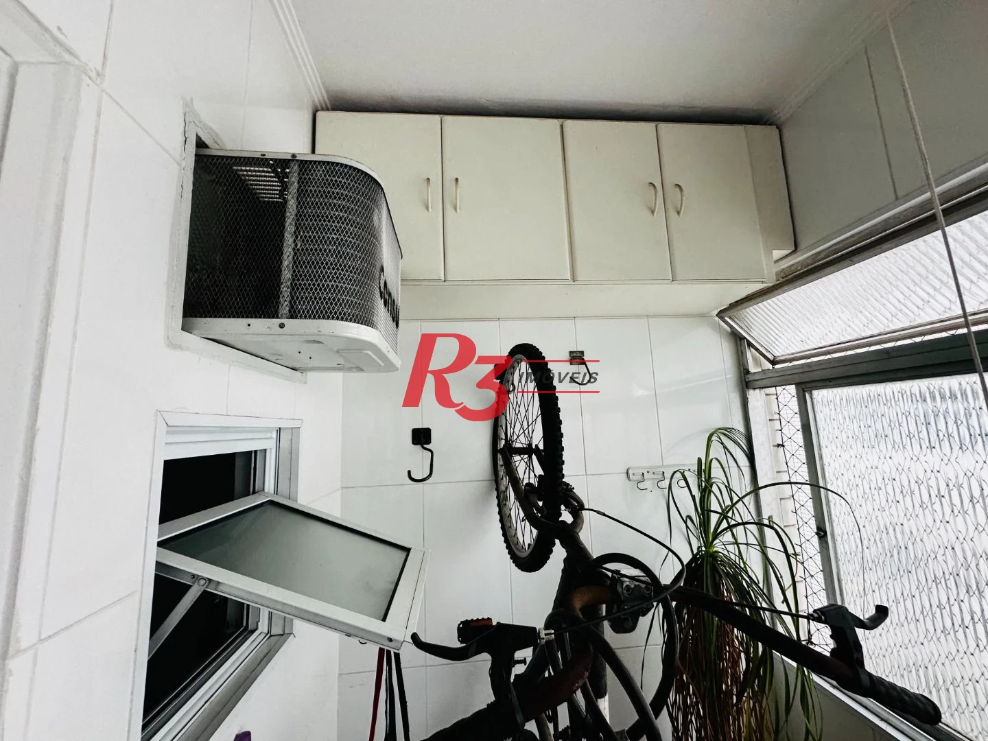 Apartamento com 2 dormitórios à venda, 106 m² por R$ 720.000,00 - Aparecida - Santos/SP