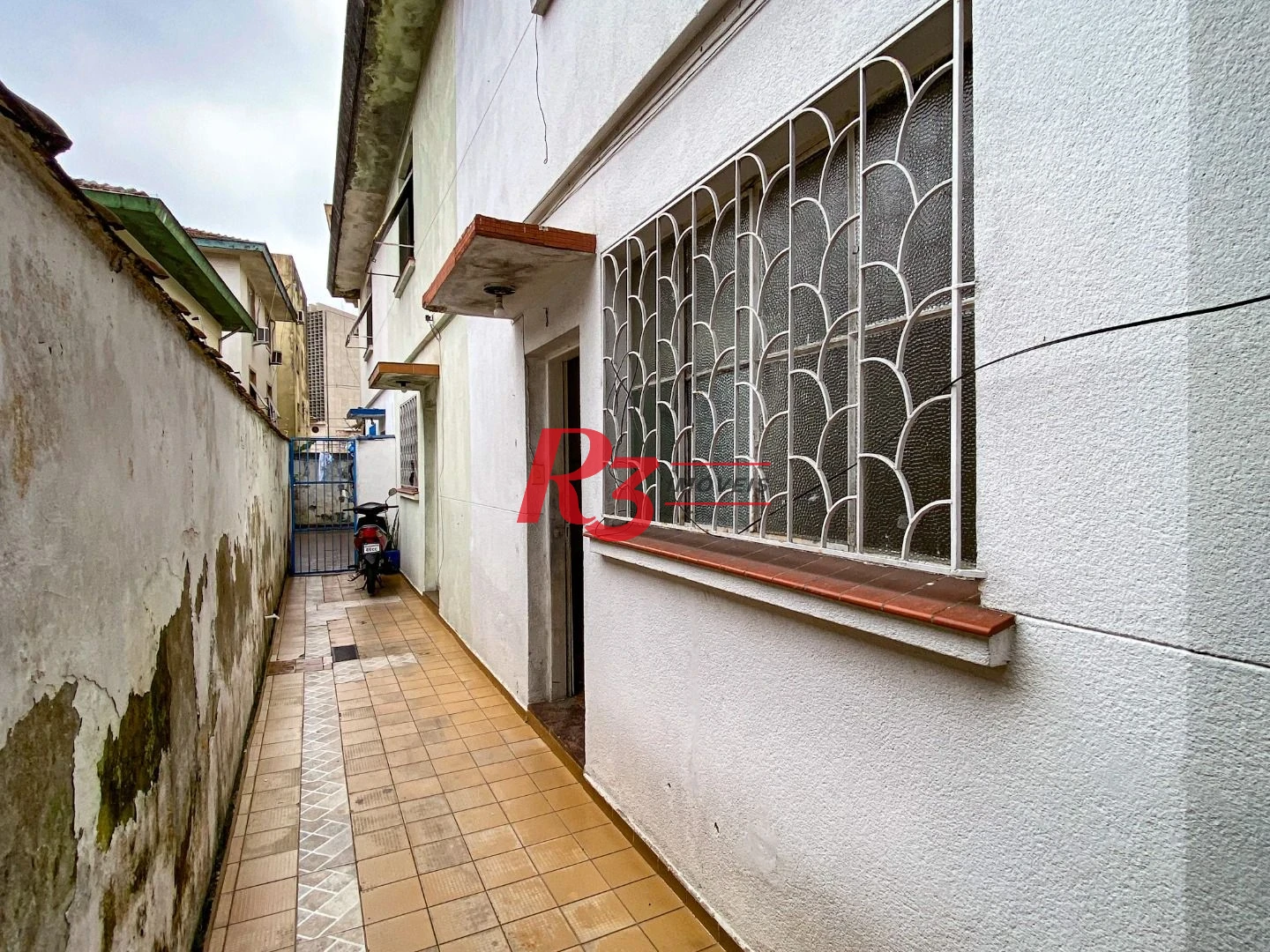 Casa com 2 dormitórios à venda, 72 m² por R$ 300.000,00 - Vila Matias - Santos/SP