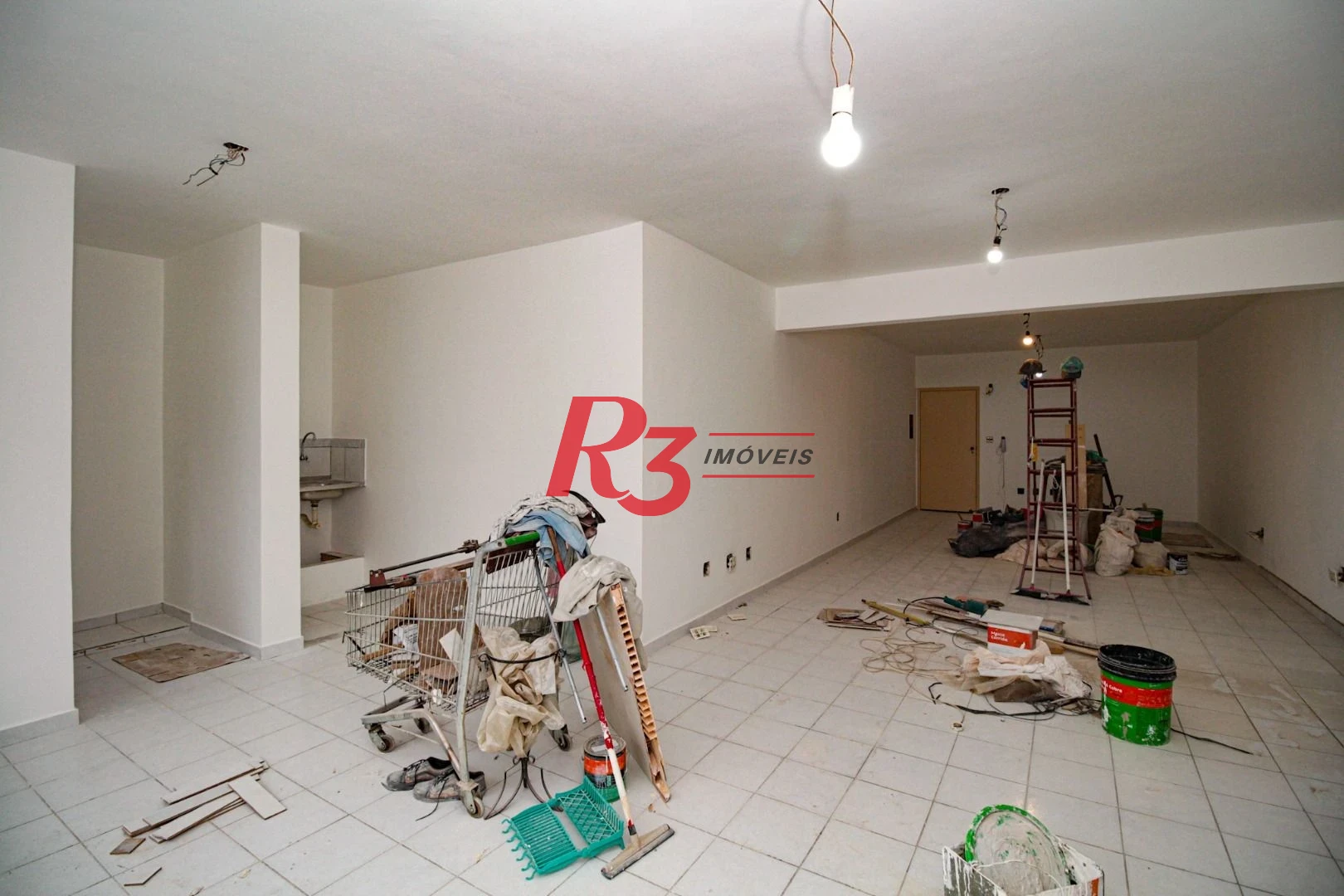 Sala à venda, 104 m² por R$ 247.000,00 - Vila Matias - Santos/SP