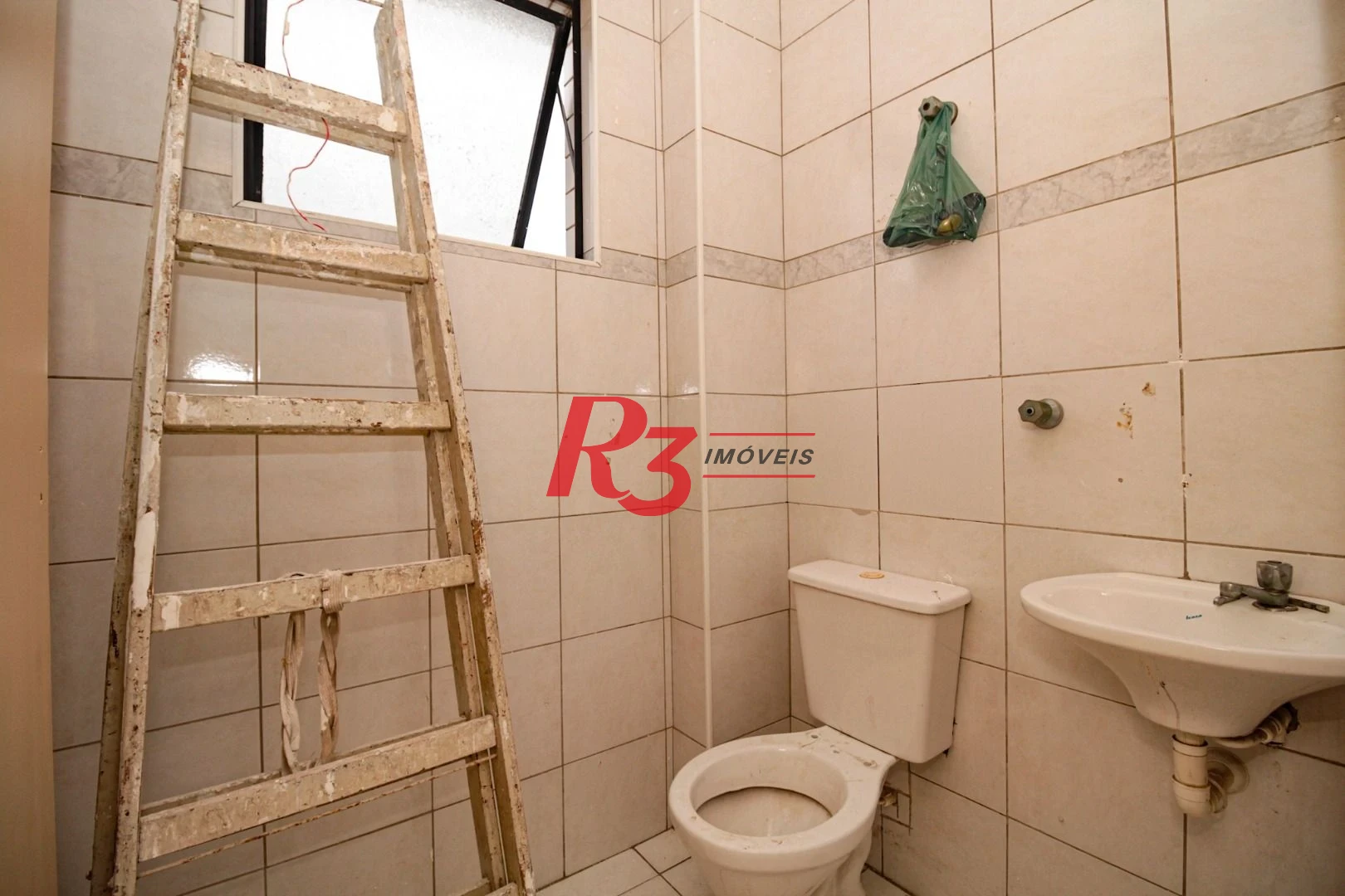 Sala à venda, 104 m² por R$ 247.000,00 - Vila Matias - Santos/SP