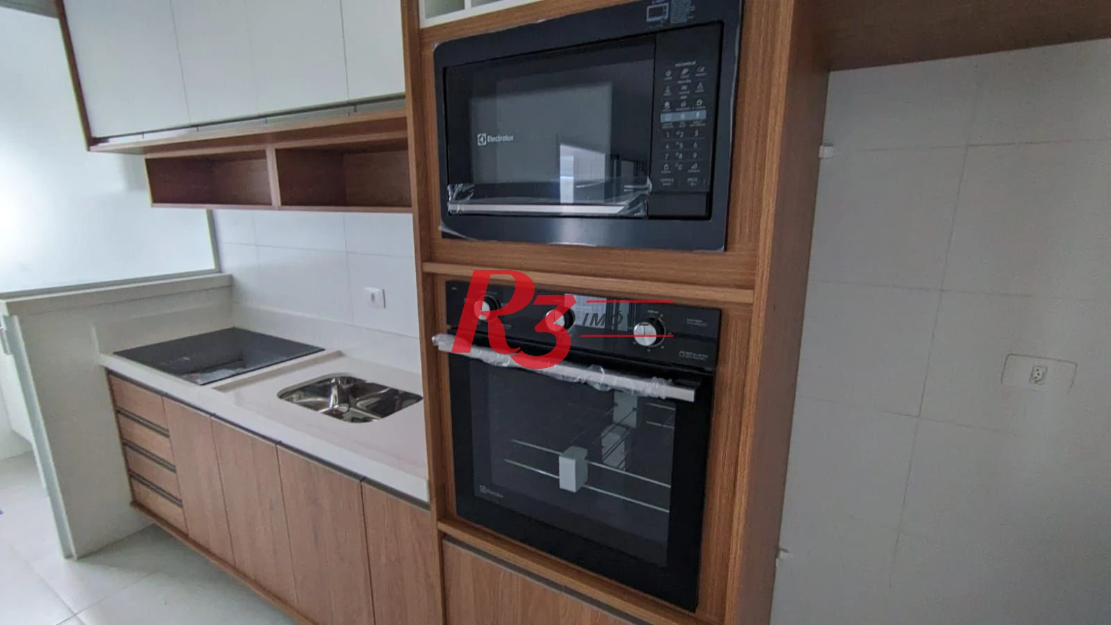 Apartamento com 2 dormitórios à venda, 84 m² por R$ 878.000,00 - Canto do Forte - Praia Grande/SP