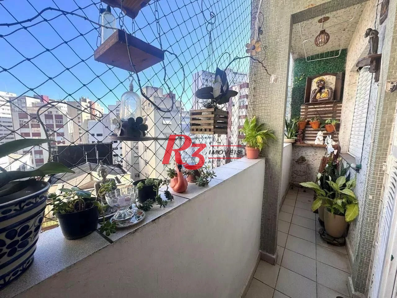 Apartamento com 2 dormitórios à venda, 68 m² por R$ 300.000,00 - José Menino - Santos/SP