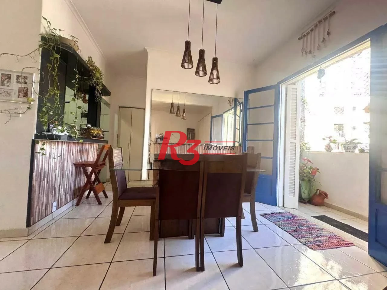 Apartamento com 2 dormitórios à venda, 68 m² por R$ 300.000,00 - José Menino - Santos/SP