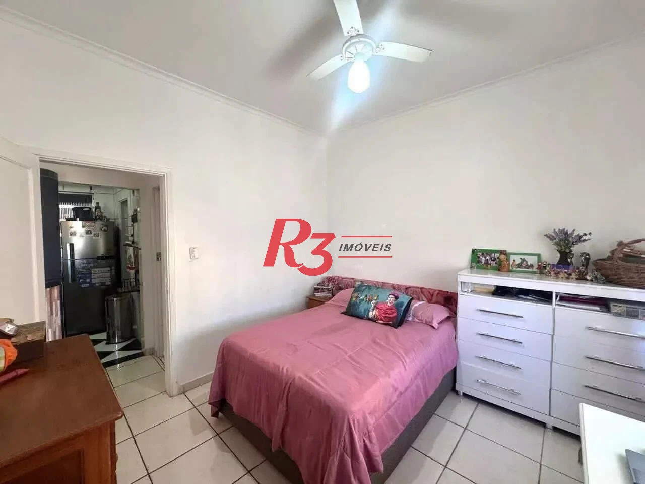 Apartamento com 2 dormitórios à venda, 68 m² por R$ 300.000,00 - José Menino - Santos/SP