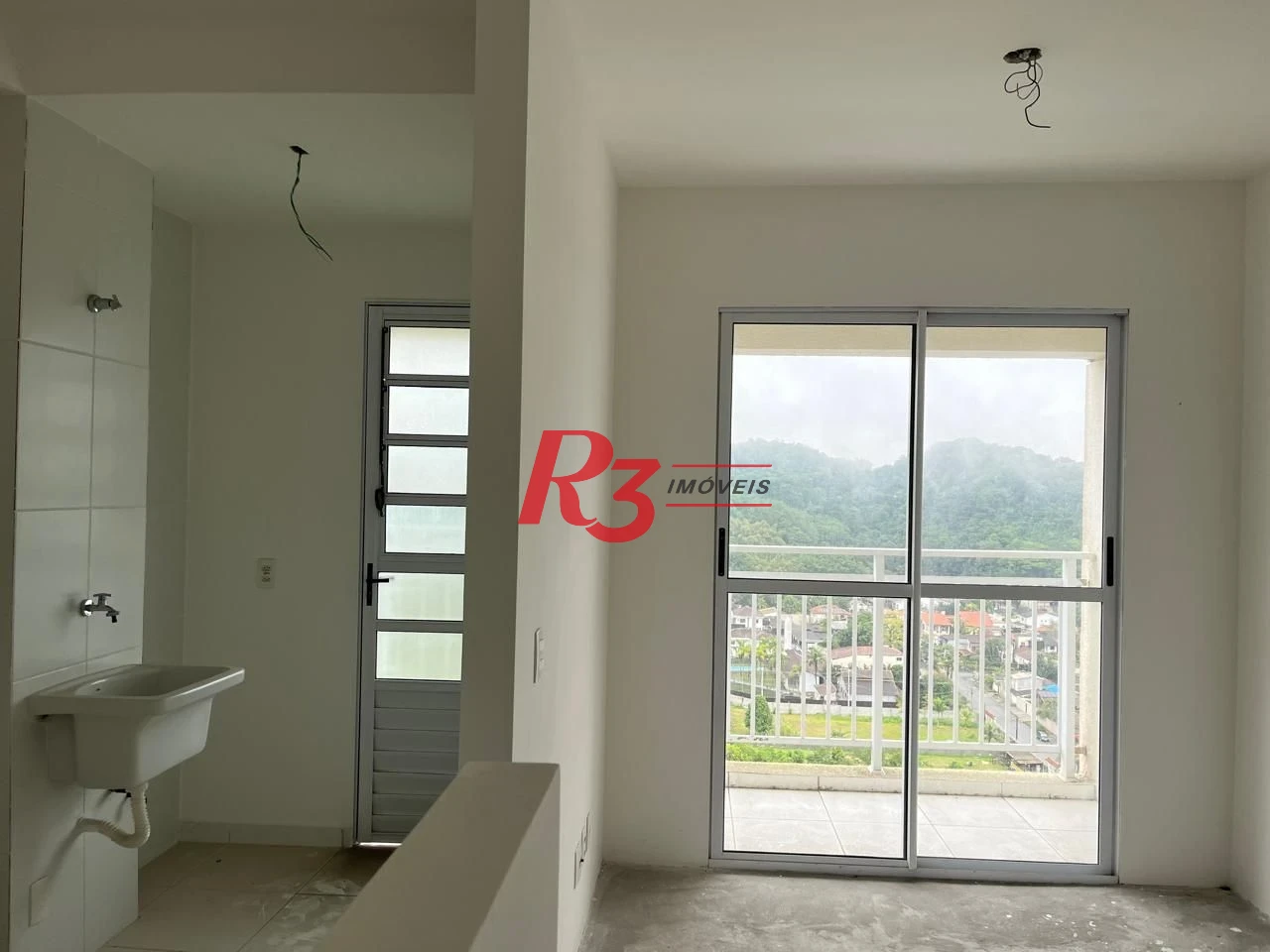 Apartamento com 2 dormitórios à venda, 52 m² por R$ 320.000,00 - Morro de Nova Cintra - Santos/SP