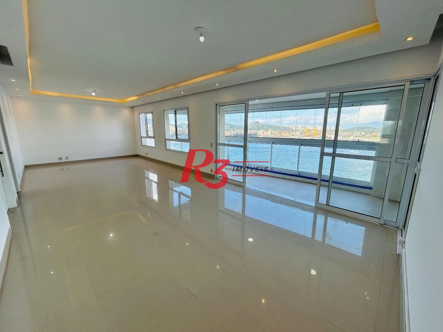 Apartamento com 3 dormitórios, 189 m² - venda por R$ 2.350.000,00 ou aluguel por R$ 15.000,00/mês - Ponta da Praia - Santos/SP