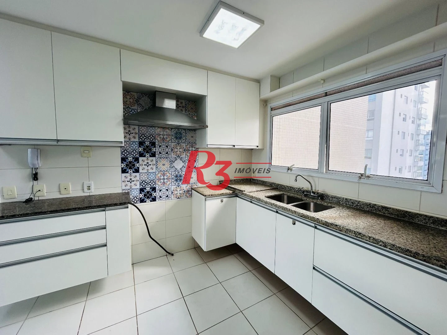 Apartamento com 3 dormitórios, 189 m² - venda por R$ 2.350.000,00 ou aluguel por R$ 15.000,00/mês - Ponta da Praia - Santos/SP