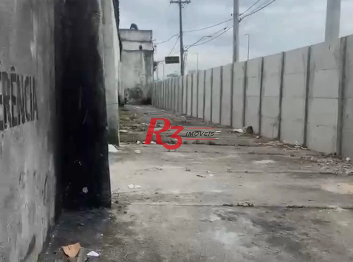 Terreno para alugar, 300 m² por R$ 3.000,00/mês - Paquetá - Santos/SP
