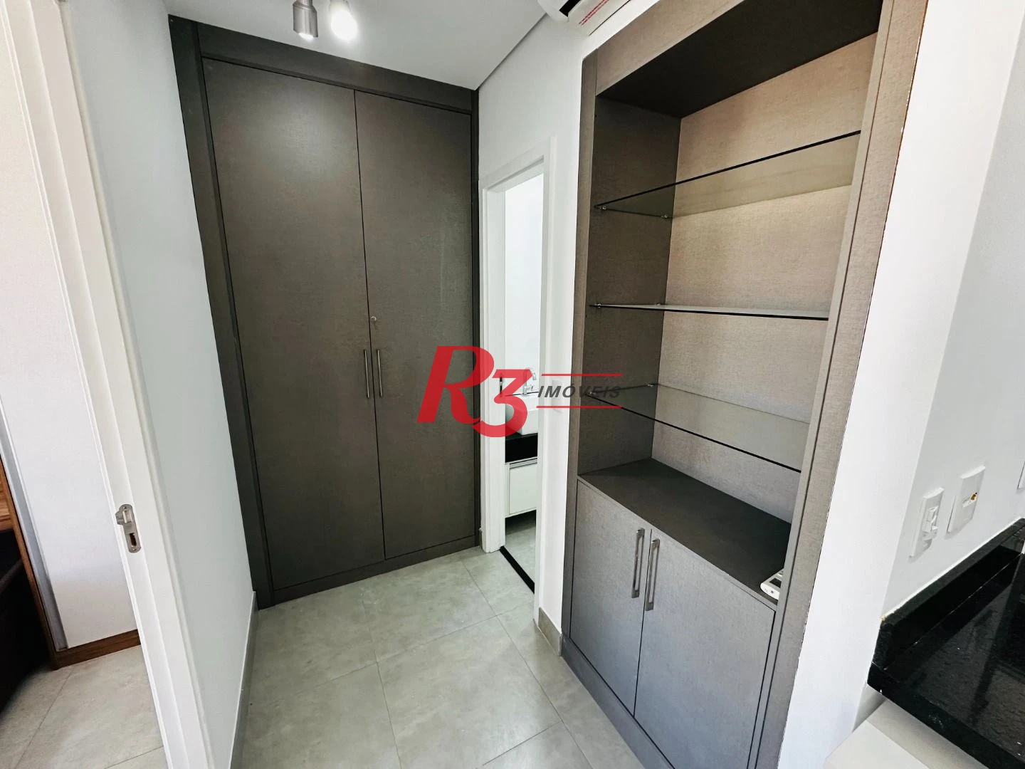 Apartamento com 1 dormitório para alugar, 60 m² por R$ 5.500,00/mês - Pompéia - Santos/SP