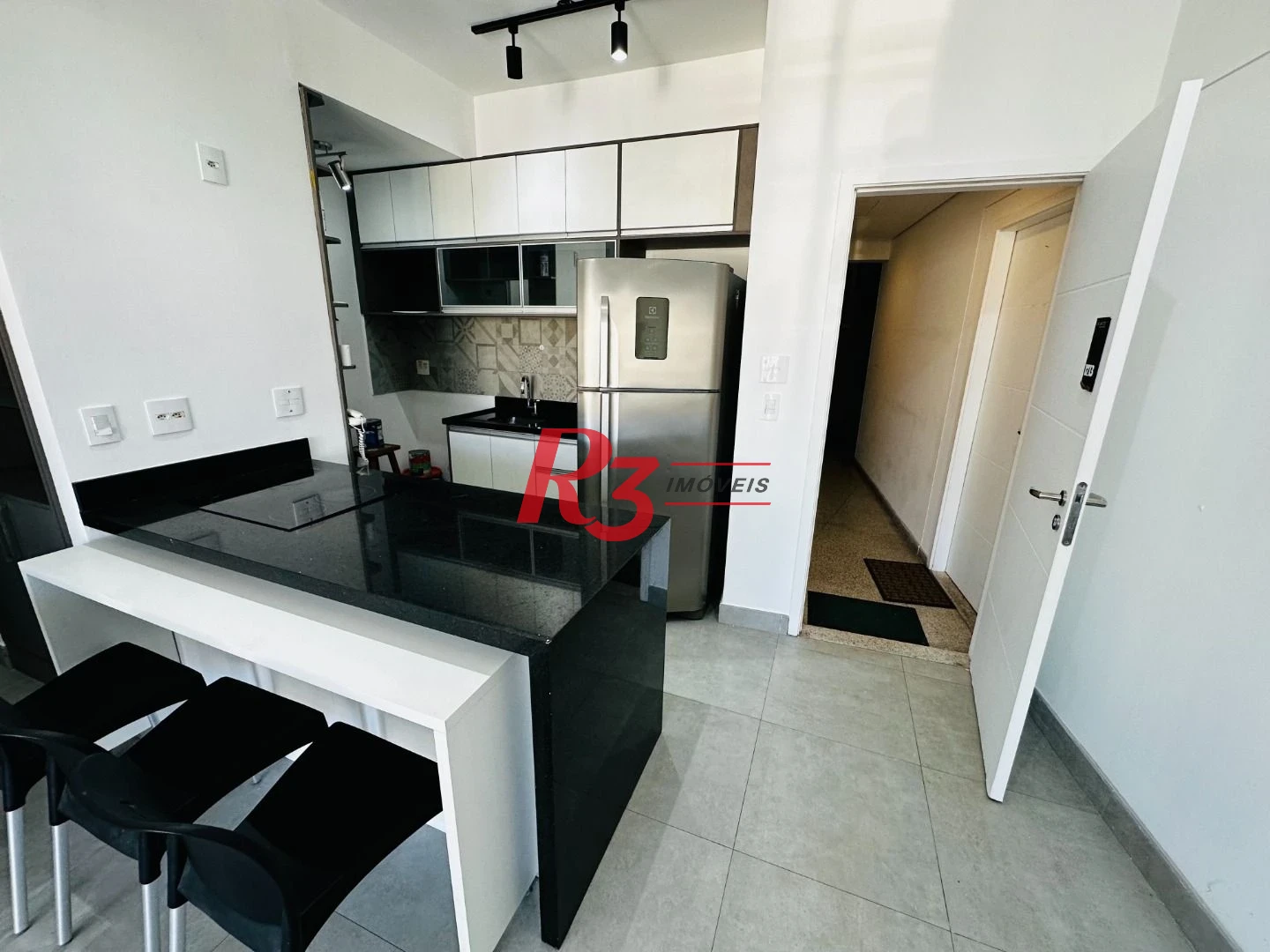 Apartamento com 1 dormitório para alugar, 60 m² por R$ 5.500,00/mês - Pompéia - Santos/SP