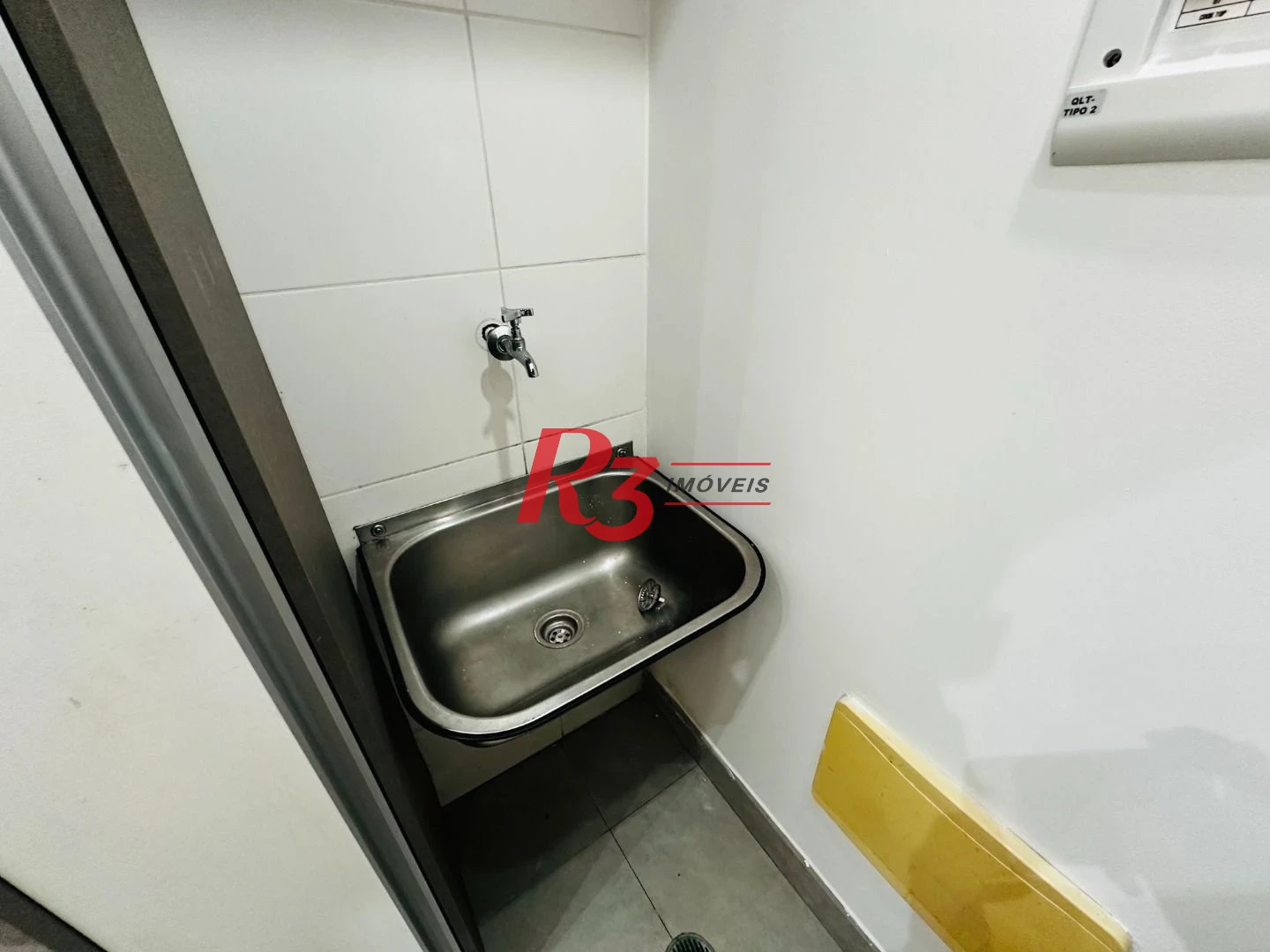 Apartamento com 1 dormitório para alugar, 60 m² por R$ 5.500,00/mês - Pompéia - Santos/SP