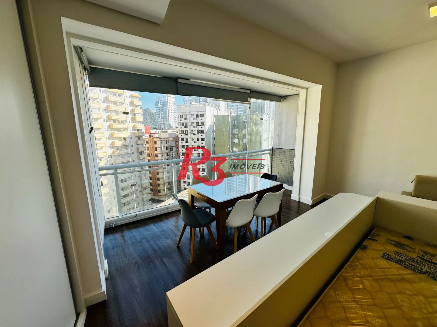 Apartamento com 1 dormitório para alugar, 50 m² por R$ 5.000,00/mês - Pompéia - Santos/SP