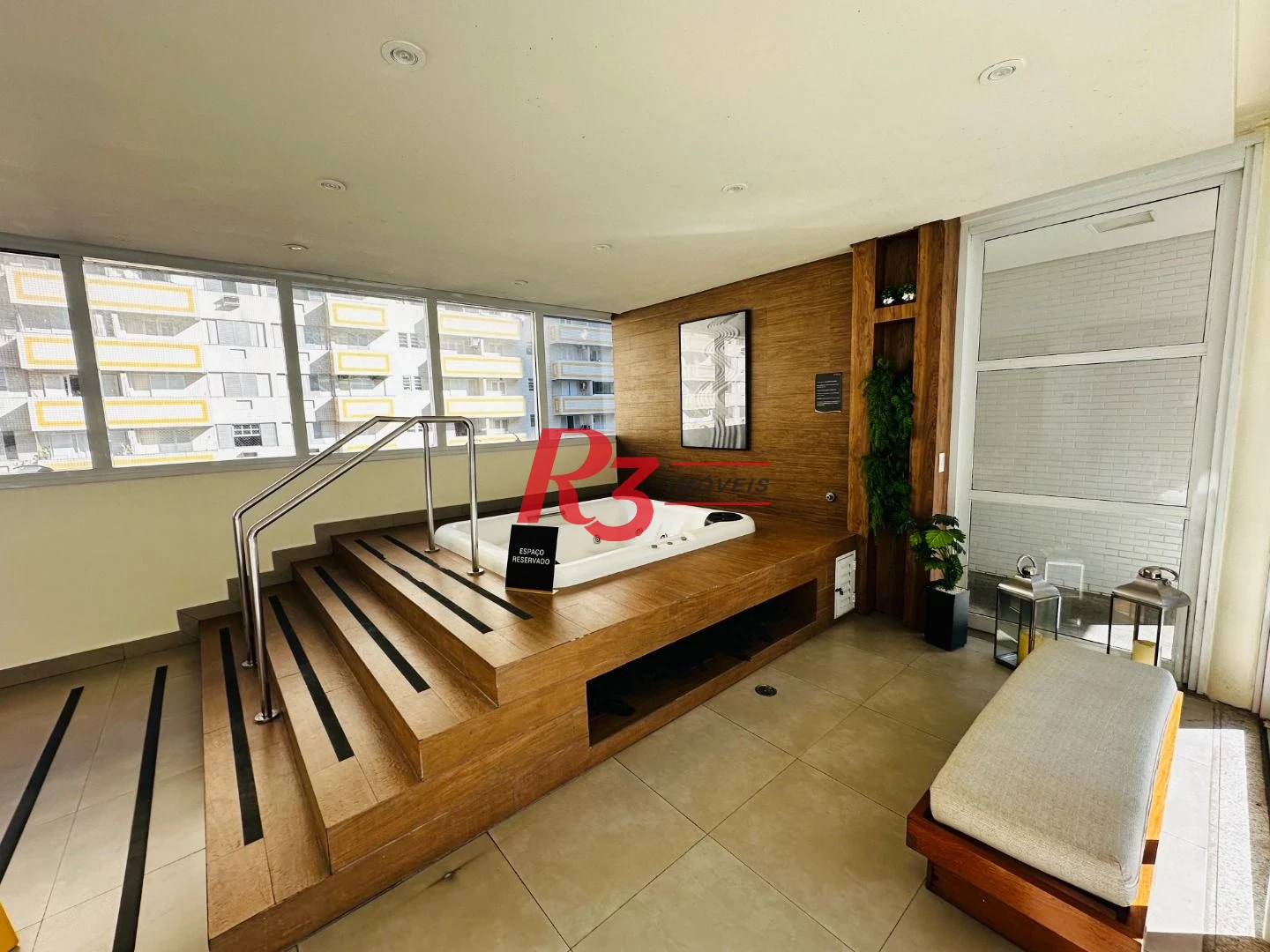 Apartamento com 1 dormitório para alugar, 50 m² por R$ 5.000,00/mês - Pompéia - Santos/SP