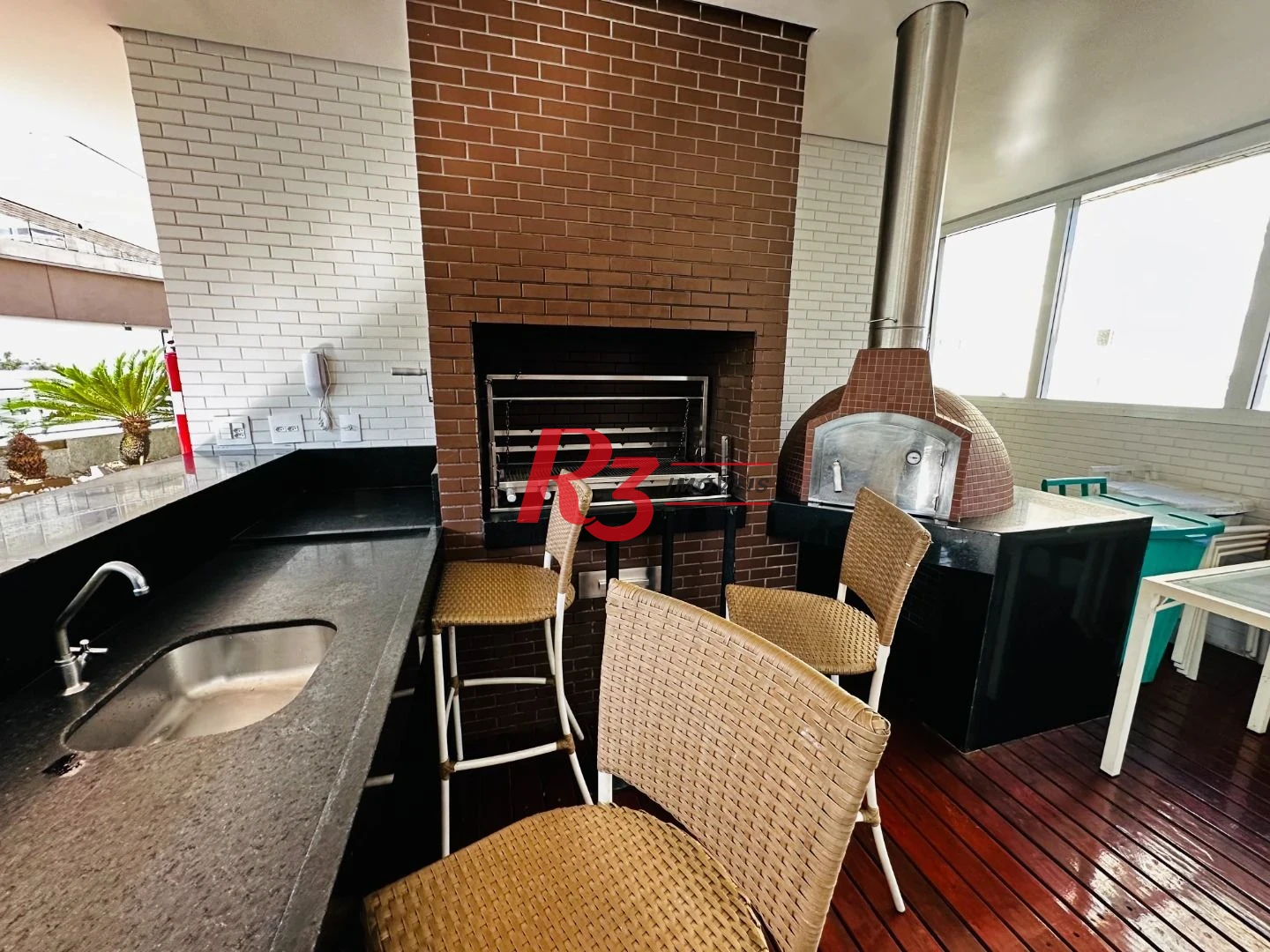 Apartamento com 1 dormitório para alugar, 50 m² por R$ 5.000,00/mês - Pompéia - Santos/SP