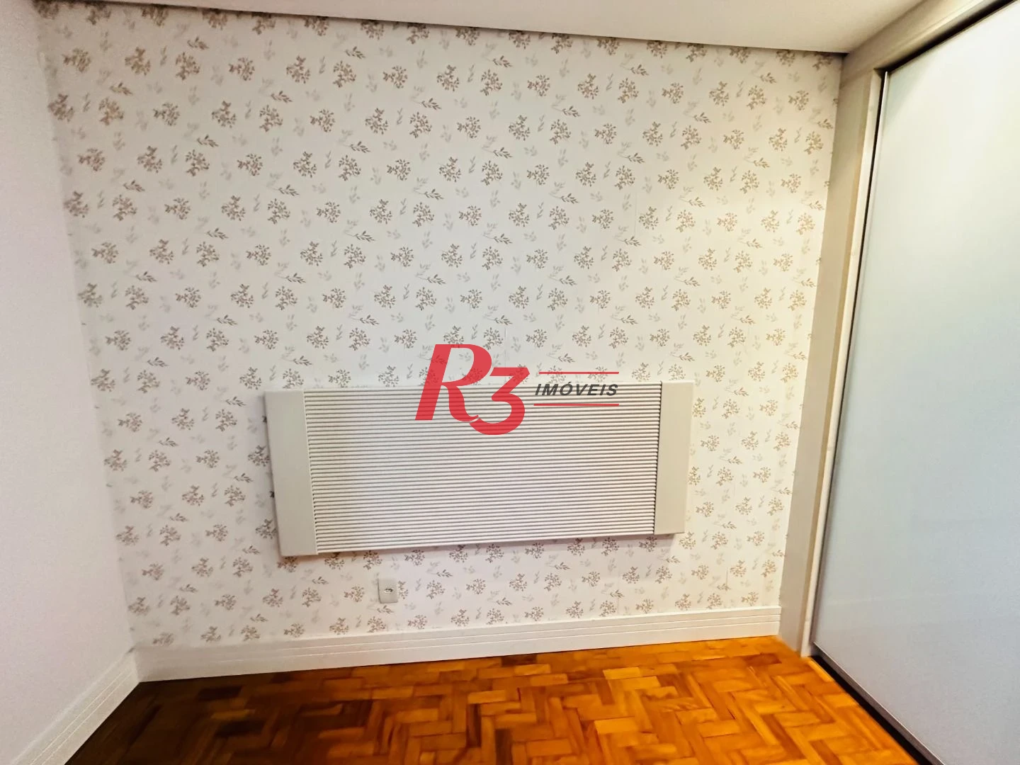 Apartamento com 2 dormitórios à venda, 110 m² por R$ 530.000,00 - Embaré - Santos/SP