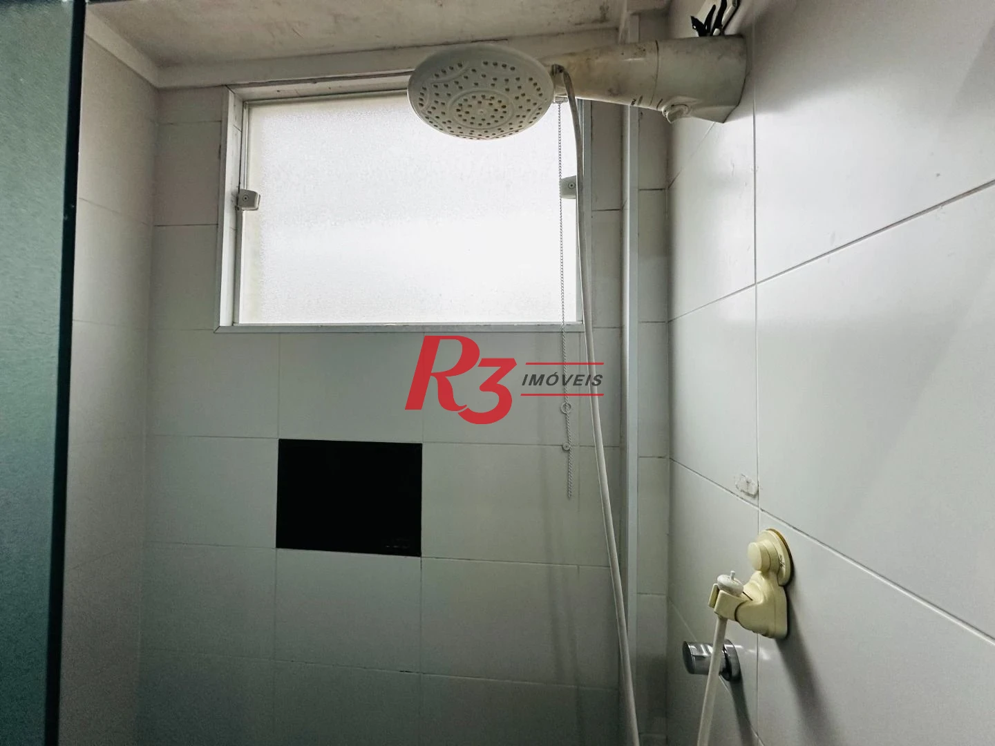 Apartamento com 2 dormitórios à venda, 110 m² por R$ 530.000,00 - Embaré - Santos/SP