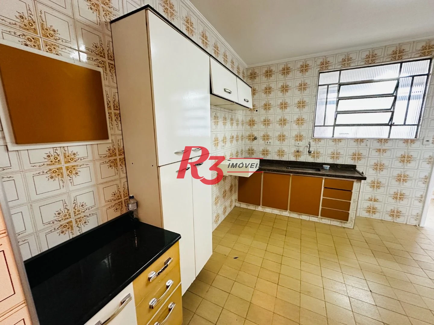 Apartamento com 2 dormitórios à venda, 110 m² por R$ 530.000,00 - Embaré - Santos/SP