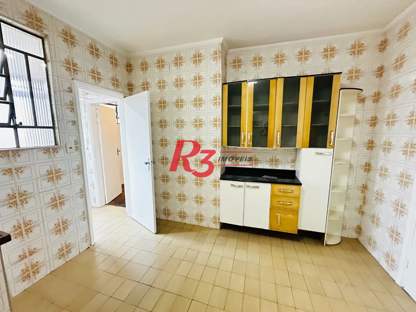 Apartamento com 2 dormitórios à venda, 110 m² por R$ 530.000,00 - Embaré - Santos/SP