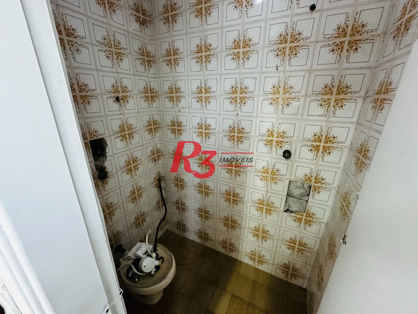 Apartamento com 2 dormitórios à venda, 110 m² por R$ 530.000,00 - Embaré - Santos/SP