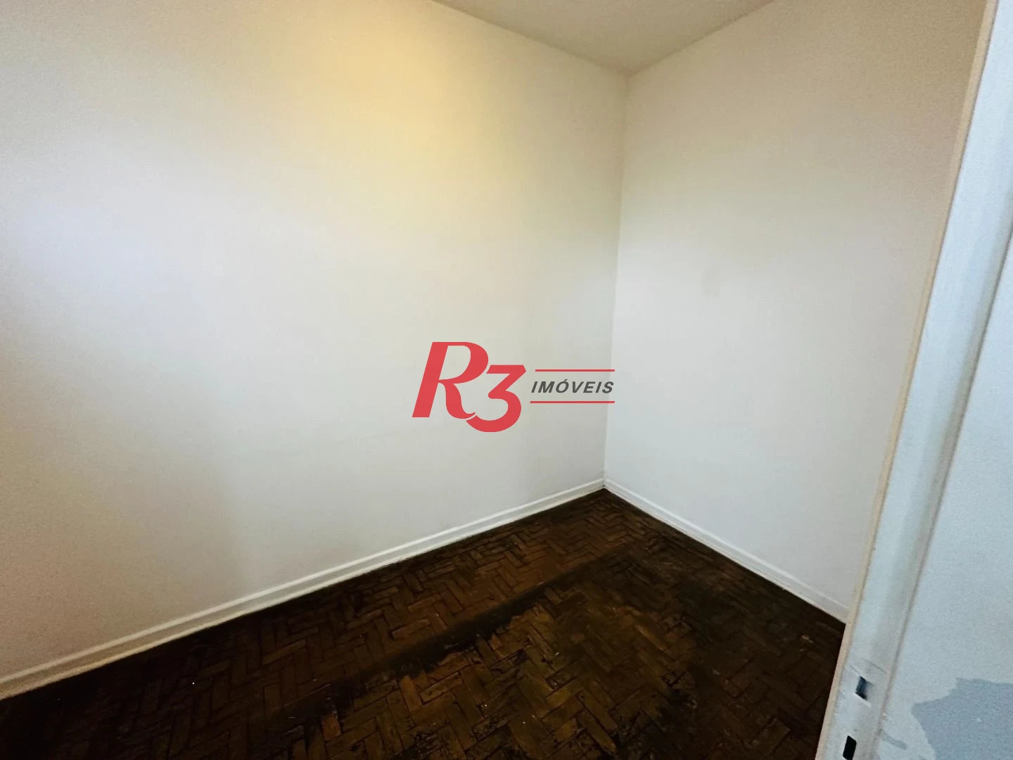 Apartamento com 2 dormitórios à venda, 110 m² por R$ 530.000,00 - Embaré - Santos/SP