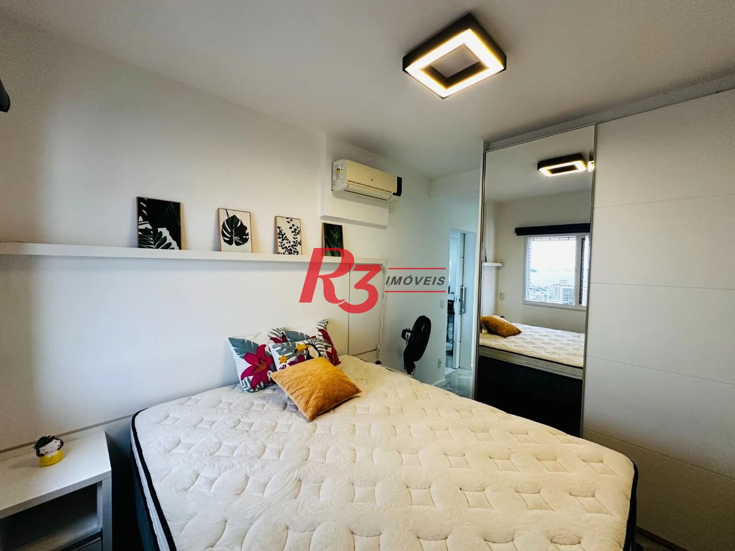 Apartamento com 1 dormitório para alugar, 48 m² por R$ 5.000,02/mês - Ponta da Praia - Santos/SP