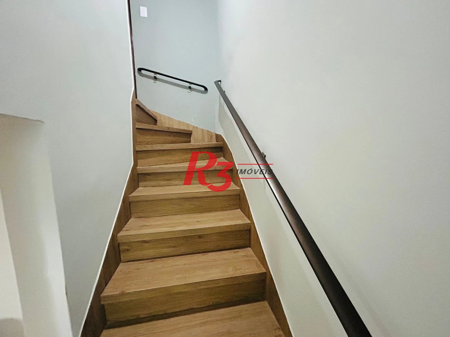Sobrado com 2 dormitórios à venda, 86 m² por R$ 475.000,00 - Vila Matias - Santos/SP