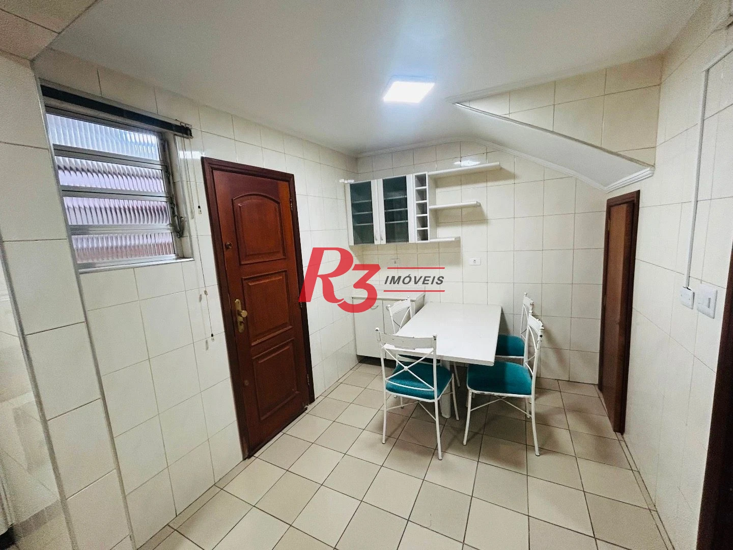 Sobrado com 2 dormitórios à venda, 86 m² por R$ 475.000,00 - Vila Matias - Santos/SP