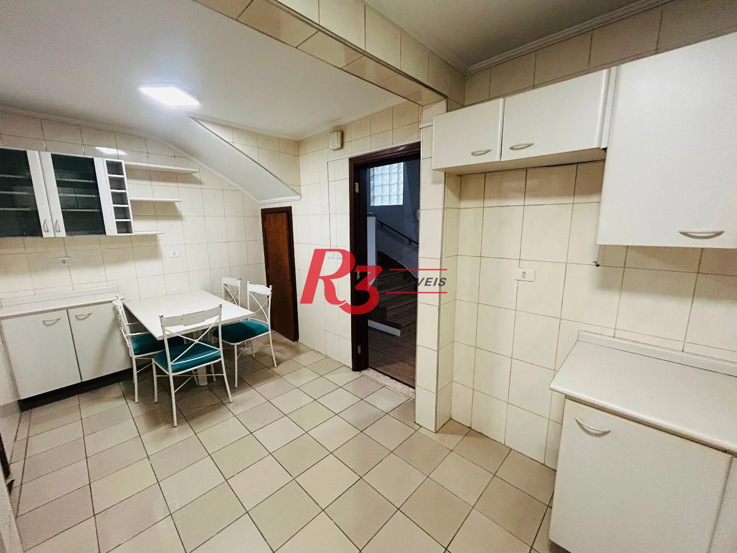 Sobrado com 2 dormitórios à venda, 86 m² por R$ 475.000,00 - Vila Matias - Santos/SP