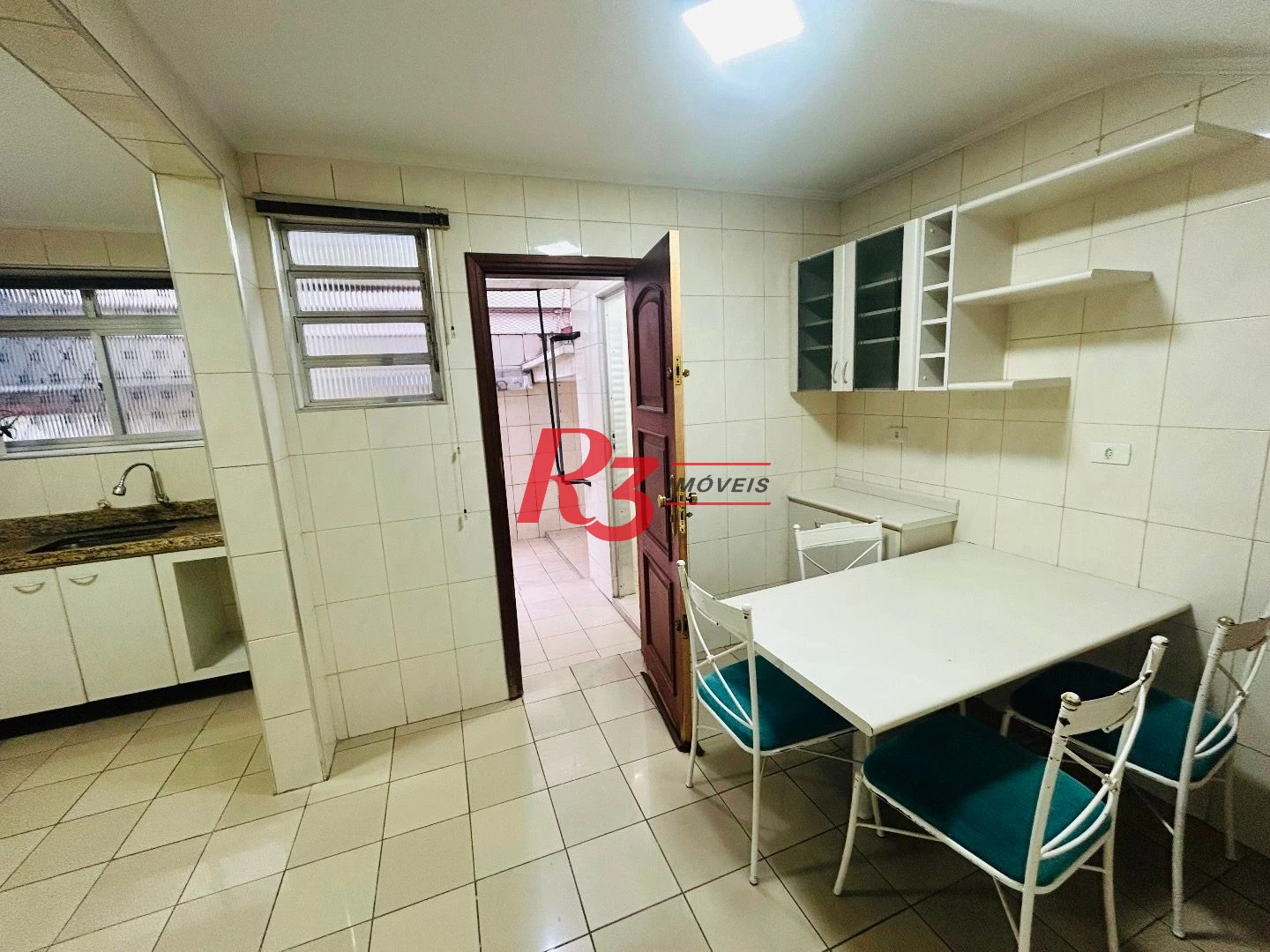 Sobrado com 2 dormitórios à venda, 86 m² por R$ 475.000,00 - Vila Matias - Santos/SP