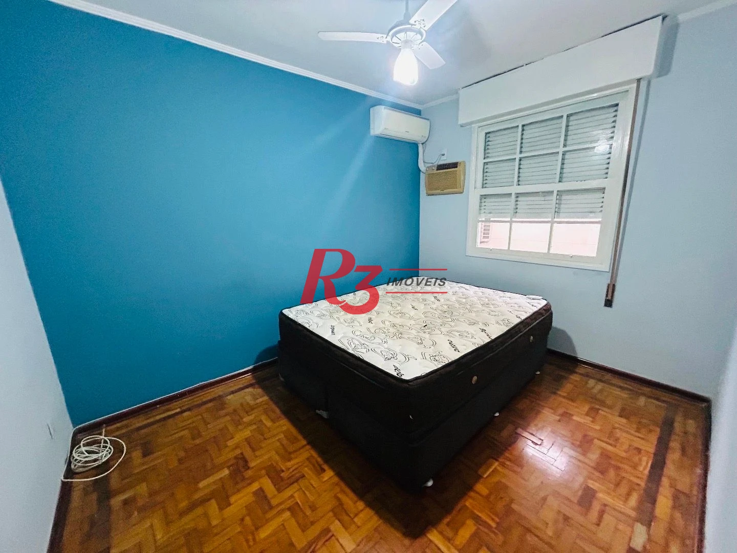 Sobrado com 2 dormitórios à venda, 86 m² por R$ 475.000,00 - Vila Matias - Santos/SP