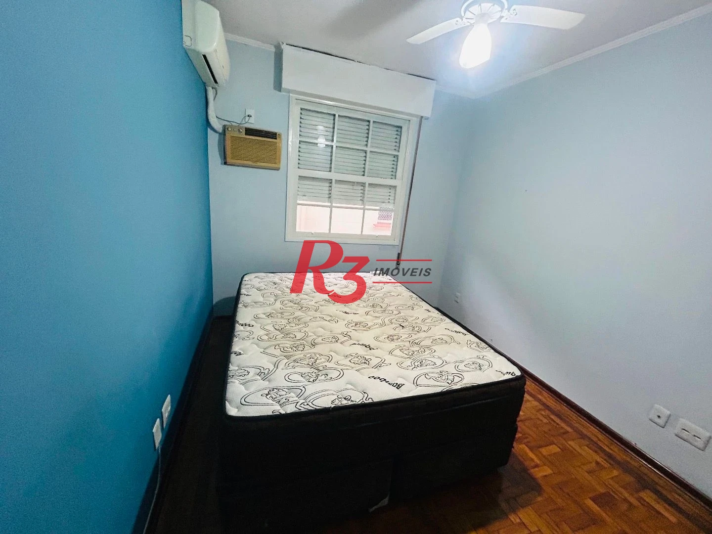 Sobrado com 2 dormitórios à venda, 86 m² por R$ 475.000,00 - Vila Matias - Santos/SP