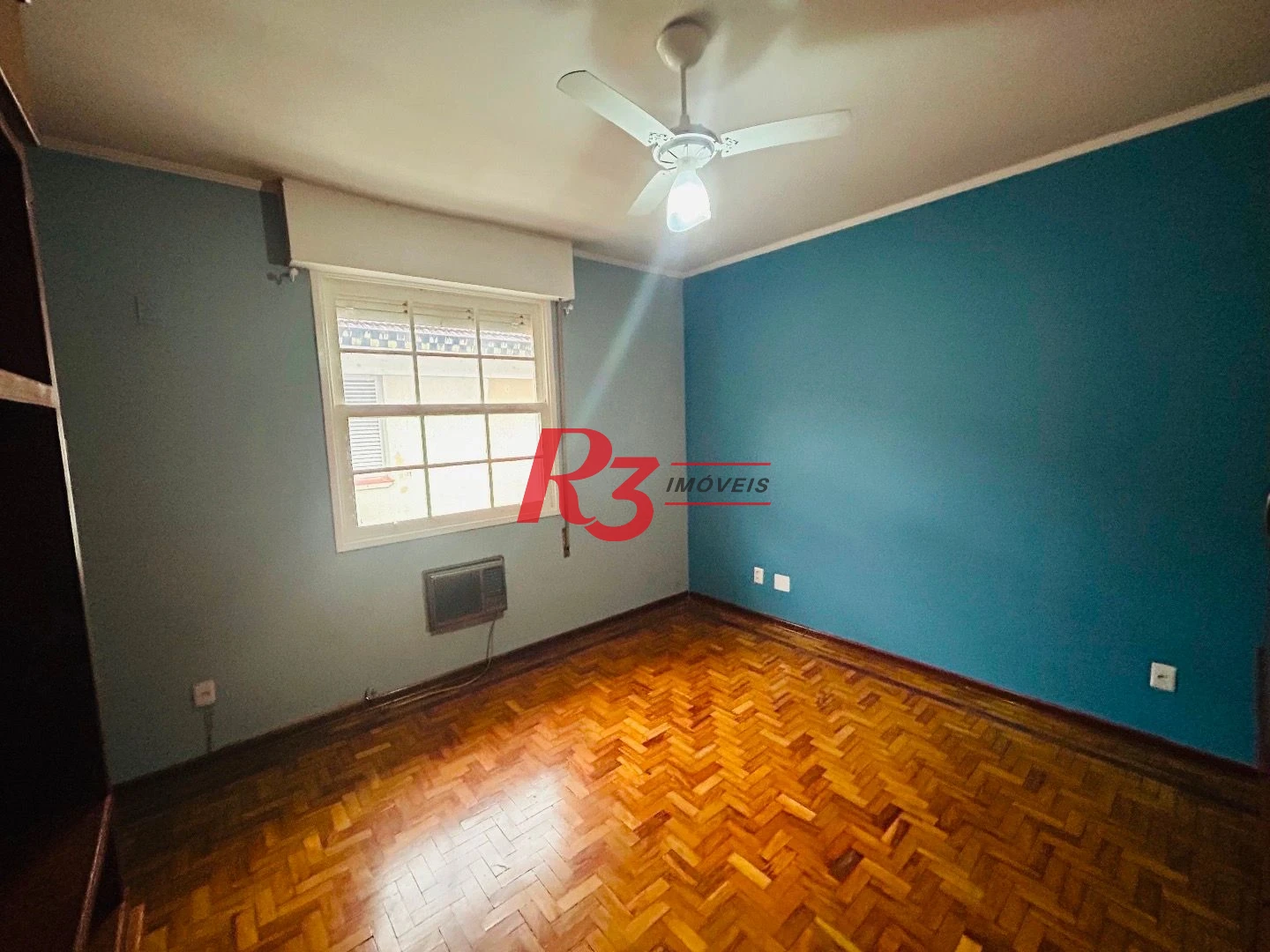Sobrado com 2 dormitórios à venda, 86 m² por R$ 475.000,00 - Vila Matias - Santos/SP