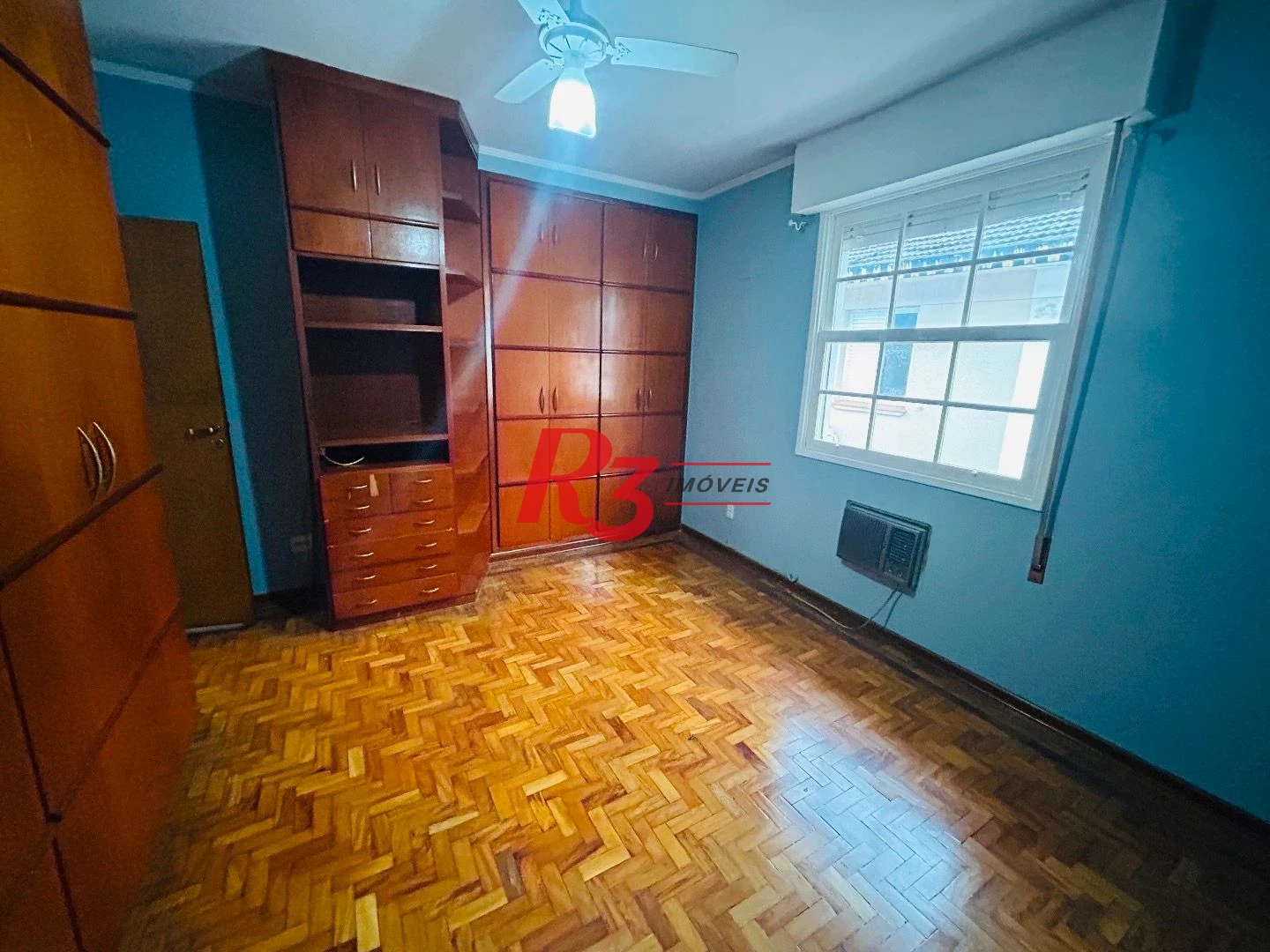 Sobrado com 2 dormitórios à venda, 86 m² por R$ 475.000,00 - Vila Matias - Santos/SP