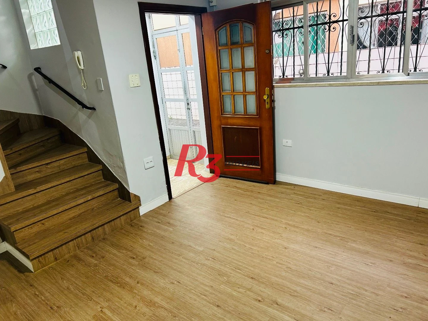 Sobrado com 2 dormitórios à venda, 86 m² por R$ 475.000,00 - Vila Matias - Santos/SP