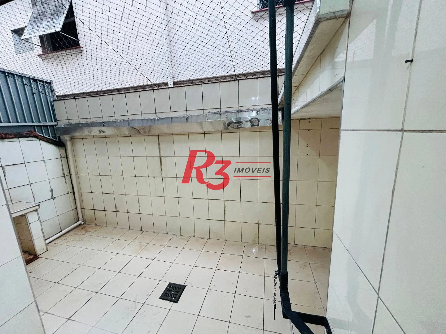 Sobrado com 2 dormitórios à venda, 86 m² por R$ 475.000,00 - Vila Matias - Santos/SP