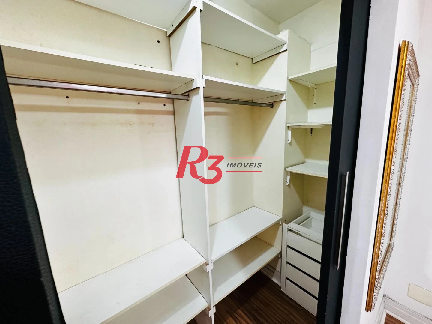 Apartamento com 3 dormitórios para alugar, 95 m² por R$ 5.500,02/mês - Gonzaga - Santos/SP