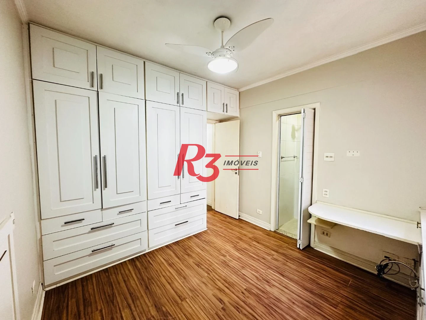 Apartamento com 3 dormitórios para alugar, 95 m² por R$ 5.500,02/mês - Gonzaga - Santos/SP