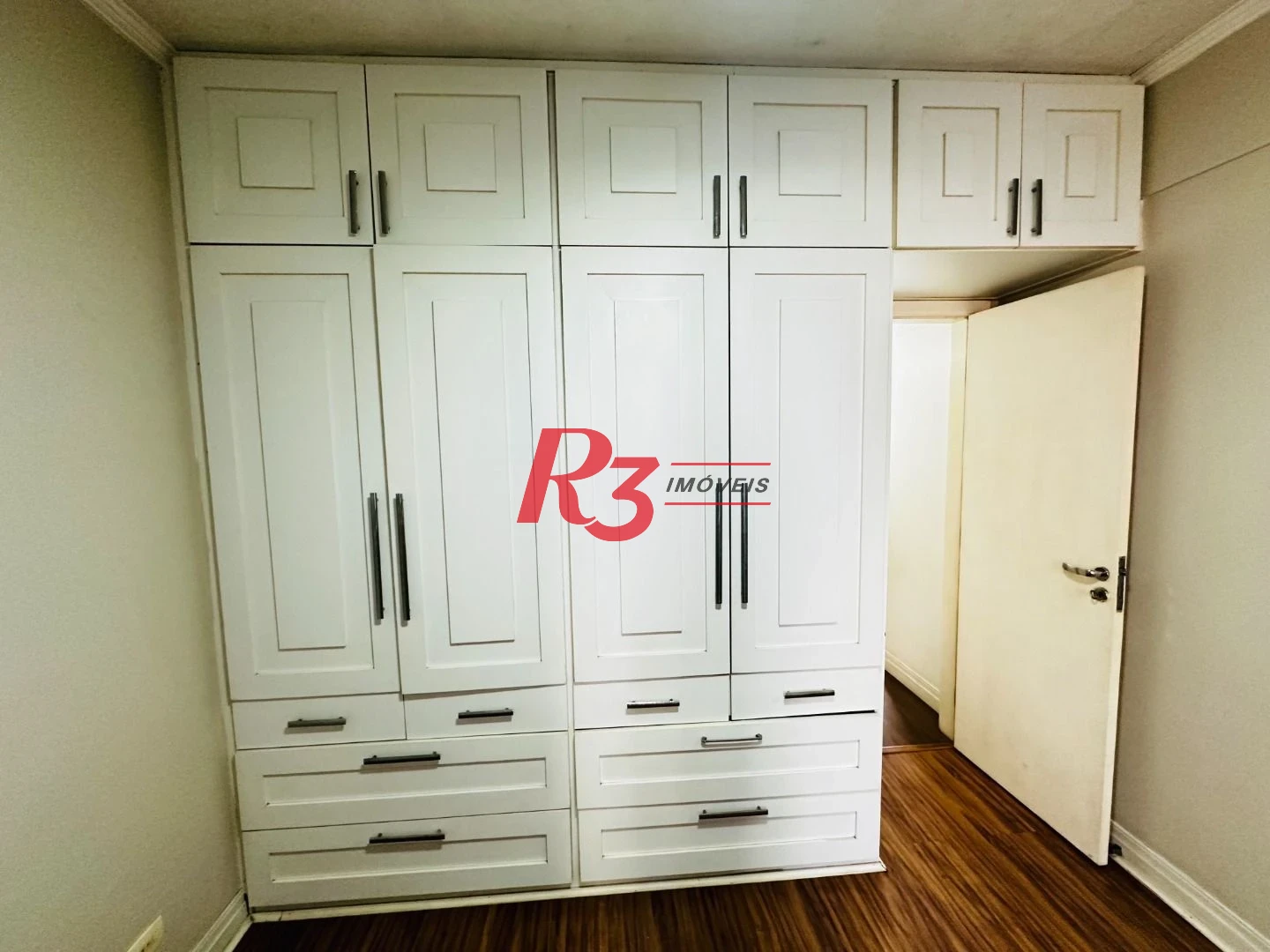 Apartamento com 3 dormitórios para alugar, 95 m² por R$ 5.500,02/mês - Gonzaga - Santos/SP