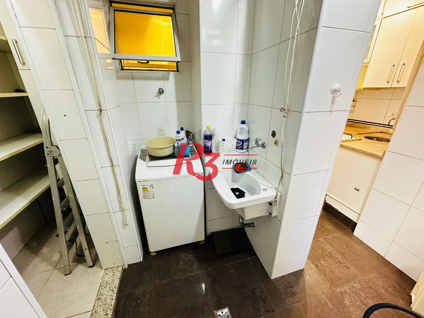 Apartamento com 3 dormitórios para alugar, 95 m² por R$ 5.500,02/mês - Gonzaga - Santos/SP