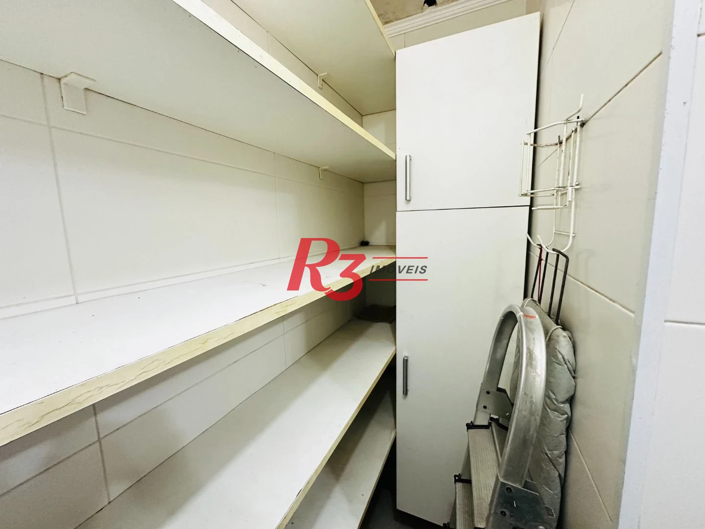 Apartamento com 3 dormitórios para alugar, 95 m² por R$ 5.500,02/mês - Gonzaga - Santos/SP